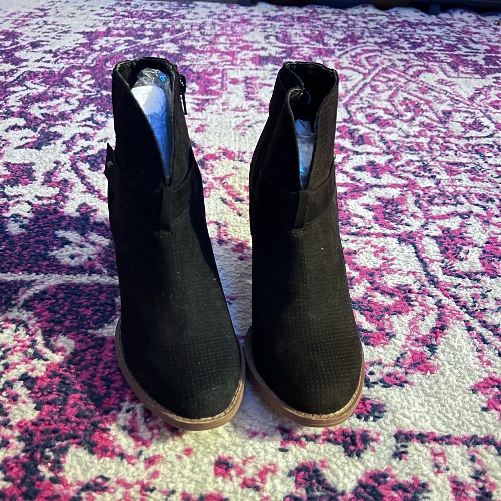 Bootie - Picture 5 of 8